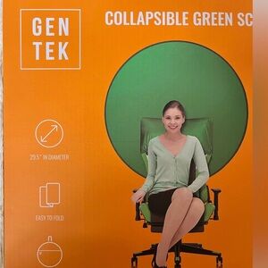 Gen Tek Collapsible Green Screen